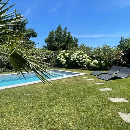 Nocleg ze śniadaniem Les Hortensias Espoey