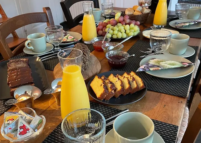 Les Hortensias Nocleg ze śniadaniem 3*